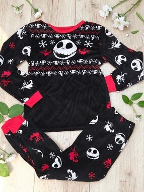 *1328 Tim Burton's The Nightmare Before Christmas S 6/7
